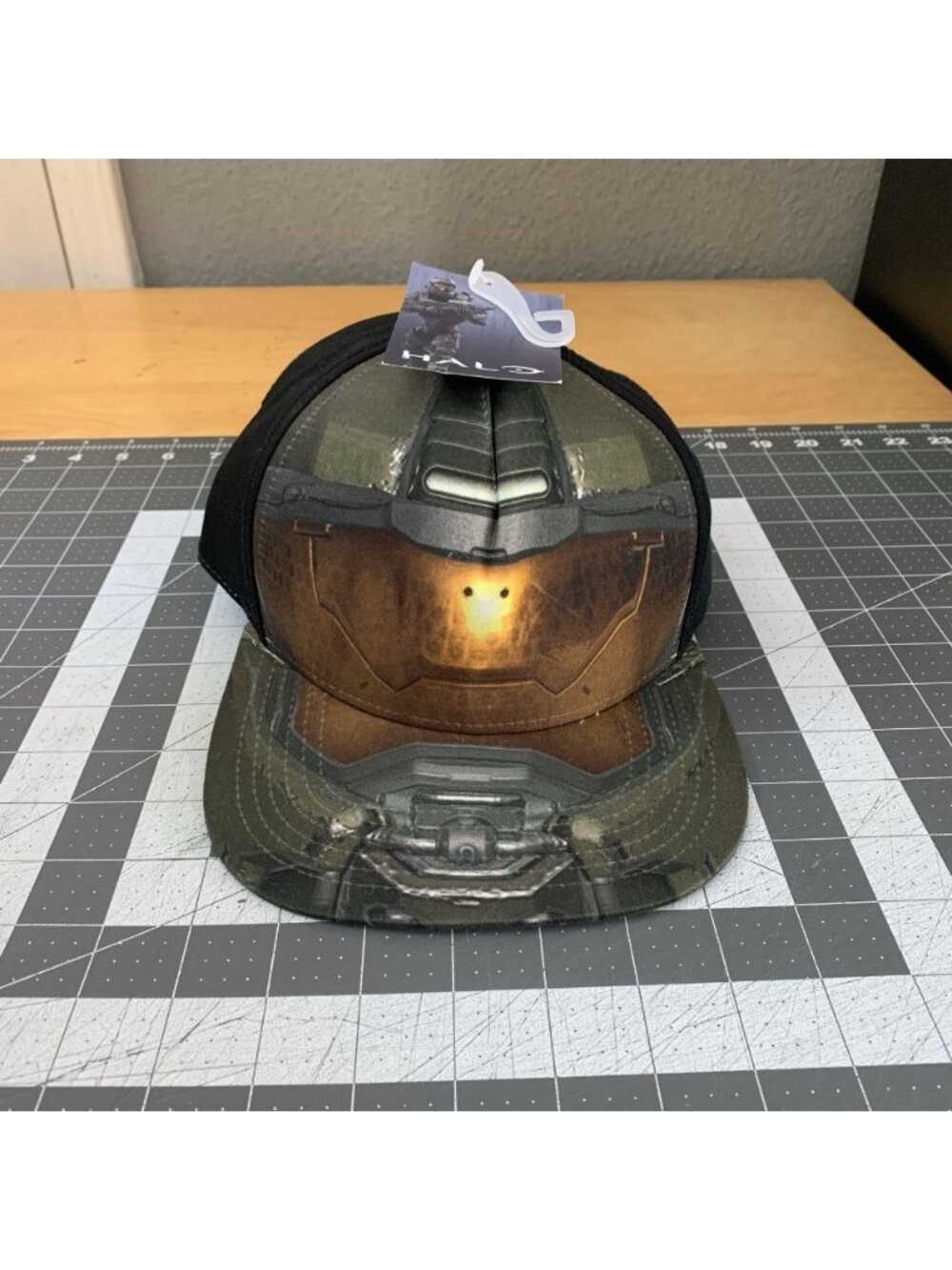 Microsoft HALO Master Chief Snapback Hat Mens OSFM Gaming First Person Shooter